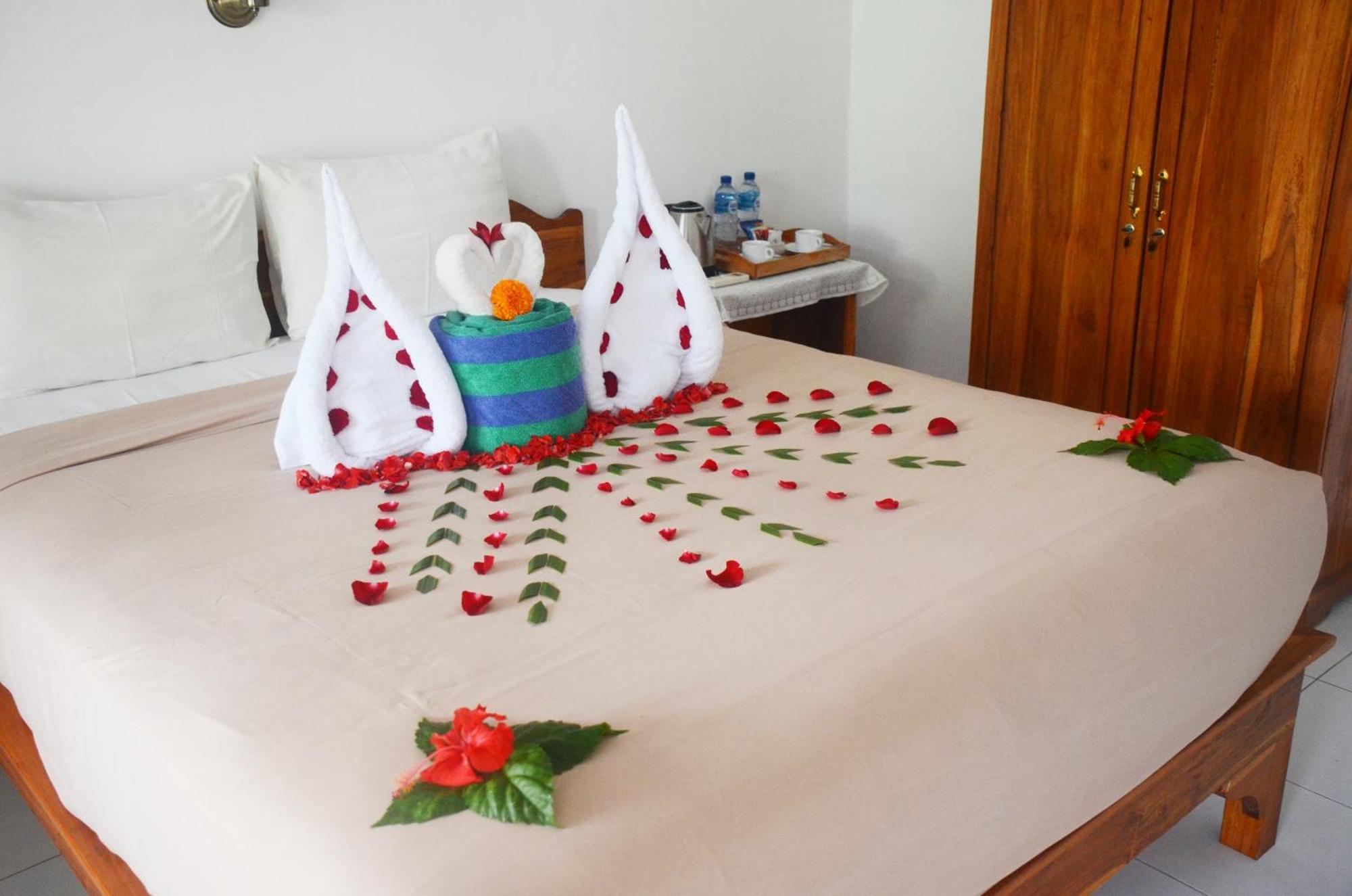 Mamaras Guest House Sakti Buitenkant foto